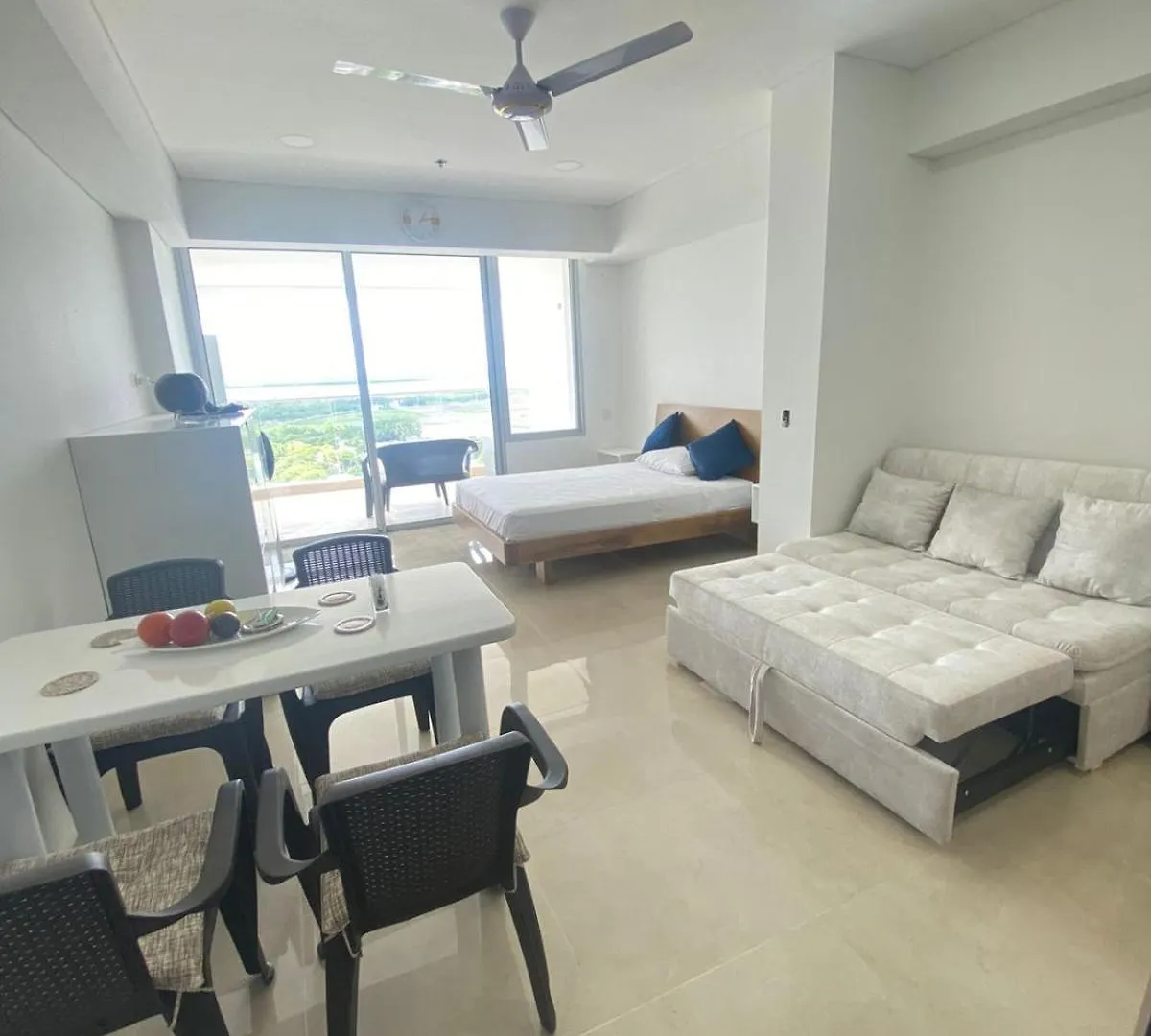 Apartasuite Cartagenabeach Crespo 0*, Cartagena
