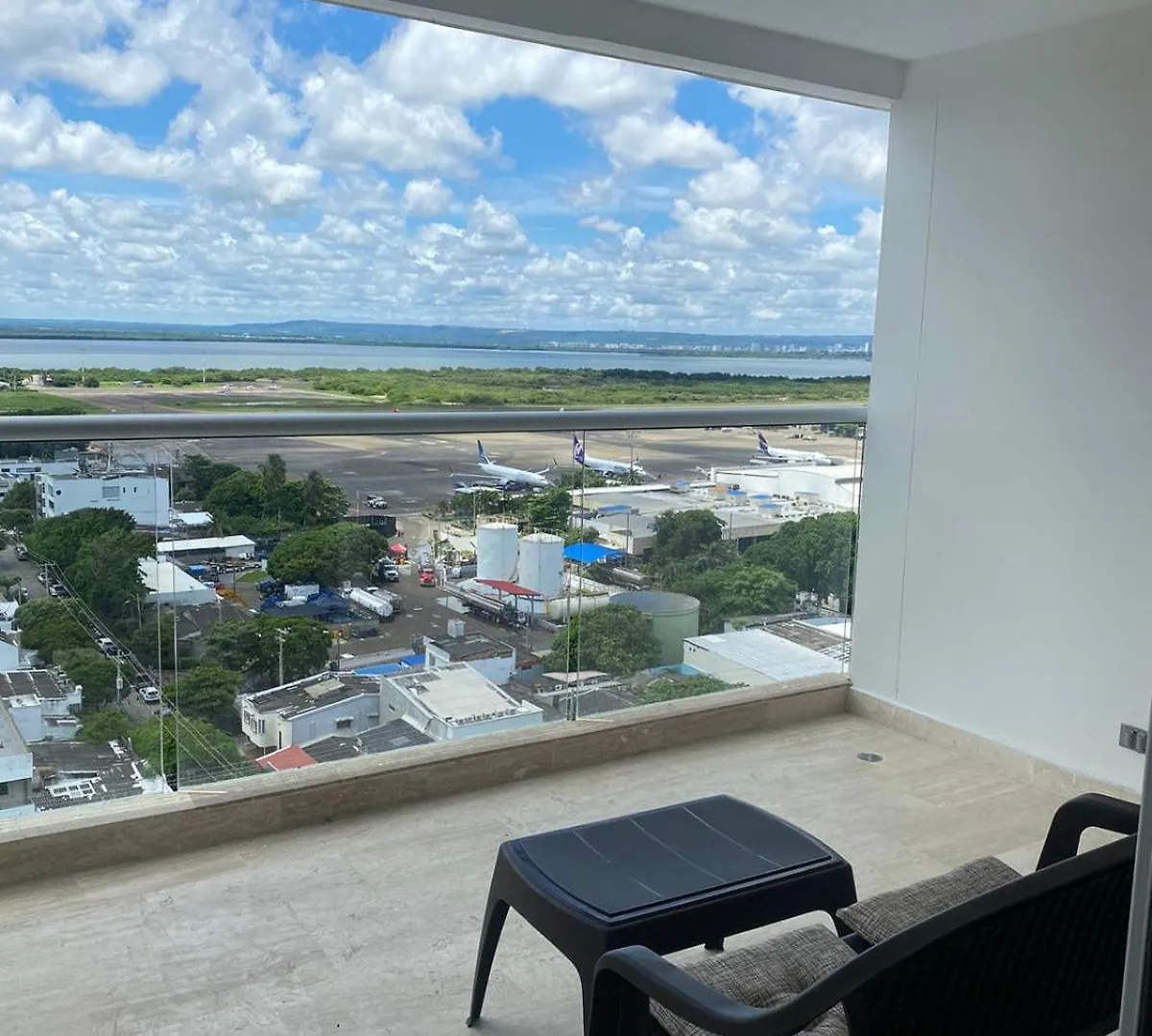 Apartasuite Cartagenabeach Crespo 公寓