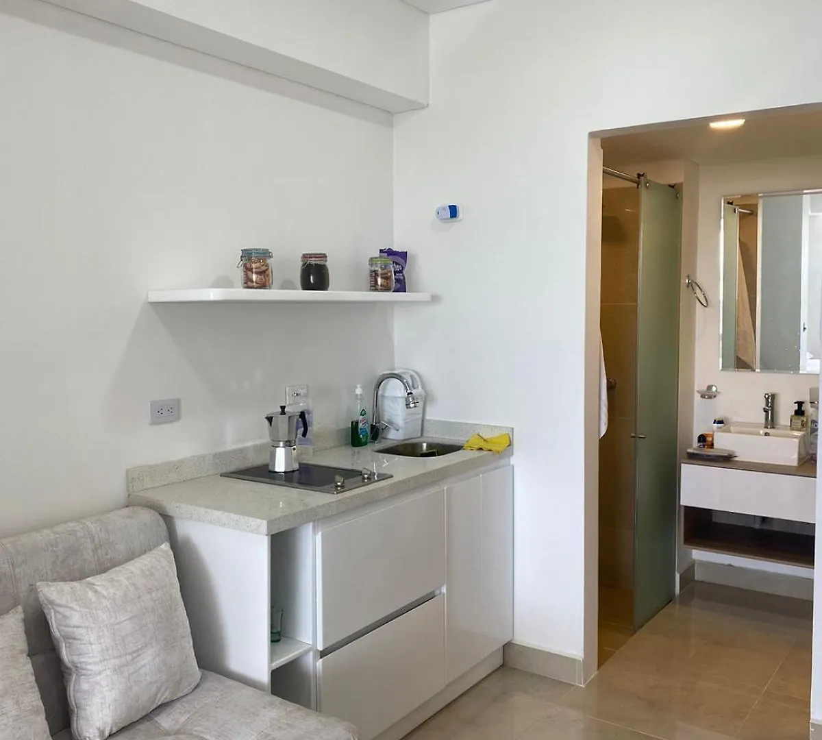 Apartasuite Cartagenabeach Crespo 公寓